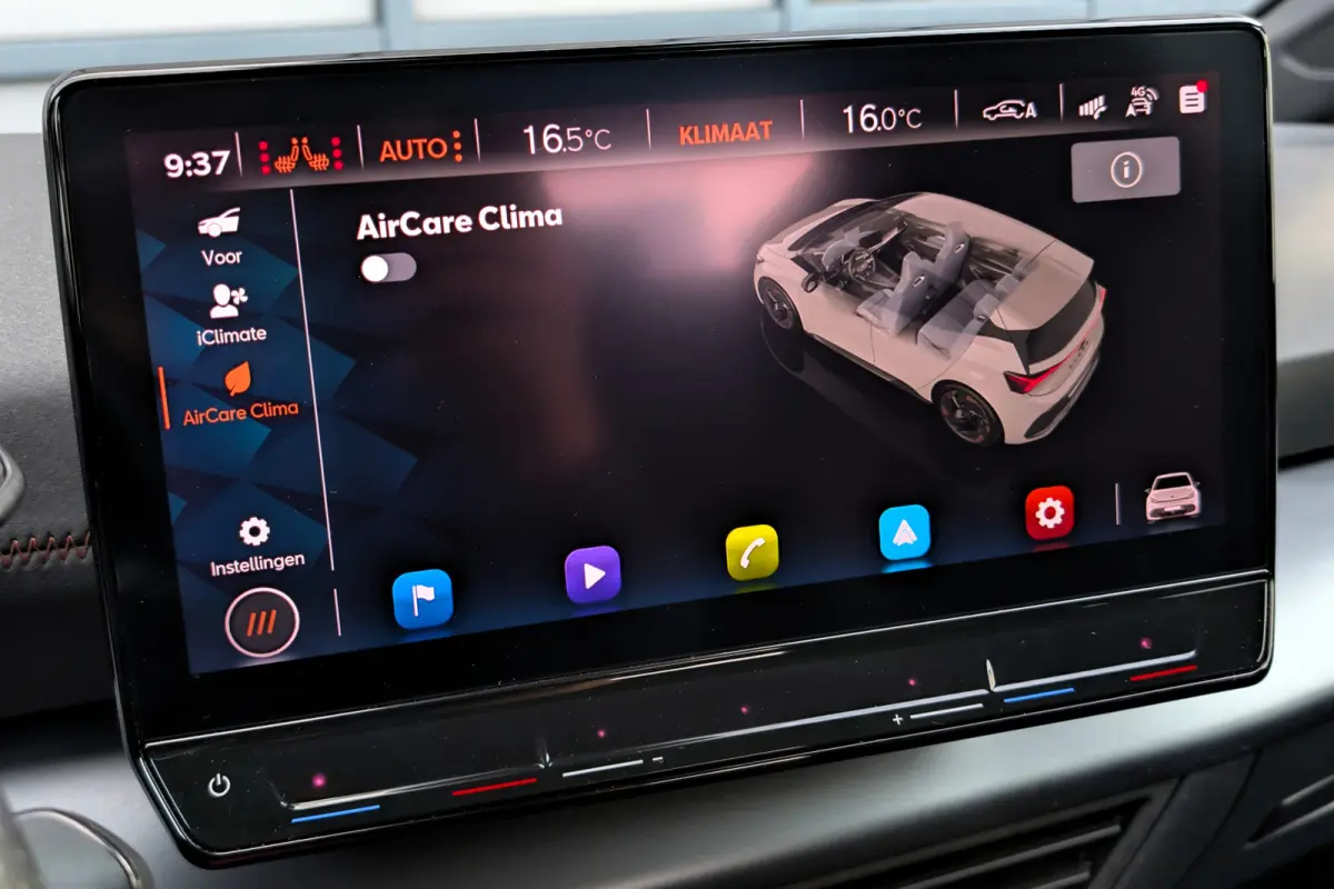 Business One 62kWh SOH 92% Apple CarPlay / Android Auto