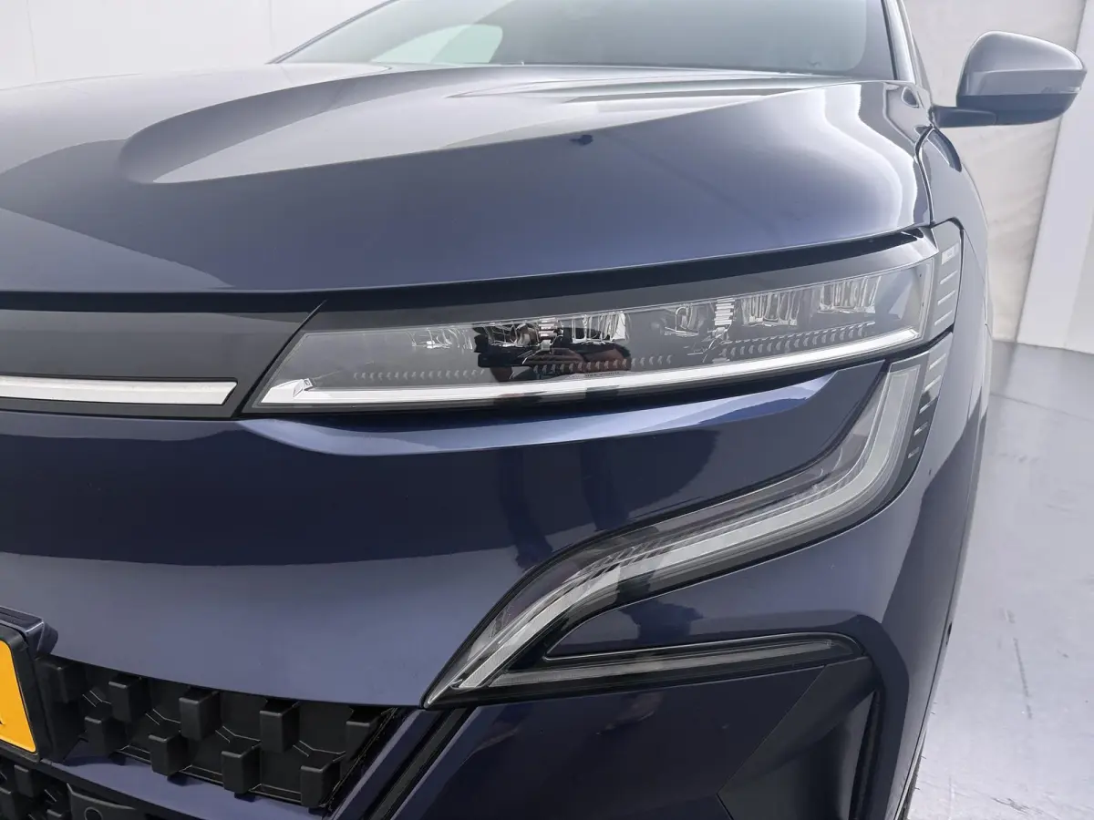 techno EV60 220pk optimum charge | Advanced Drive Assist | Trekhaak |