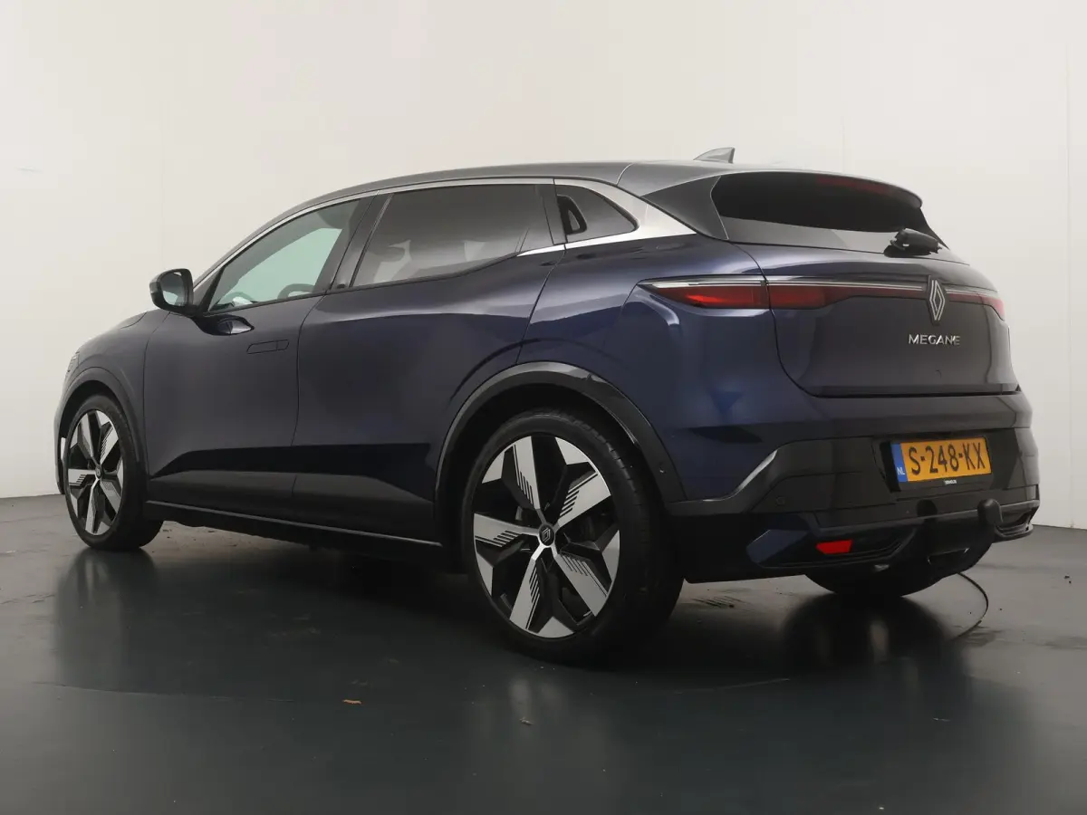 techno EV60 220pk optimum charge | Advanced Drive Assist | Trekhaak |