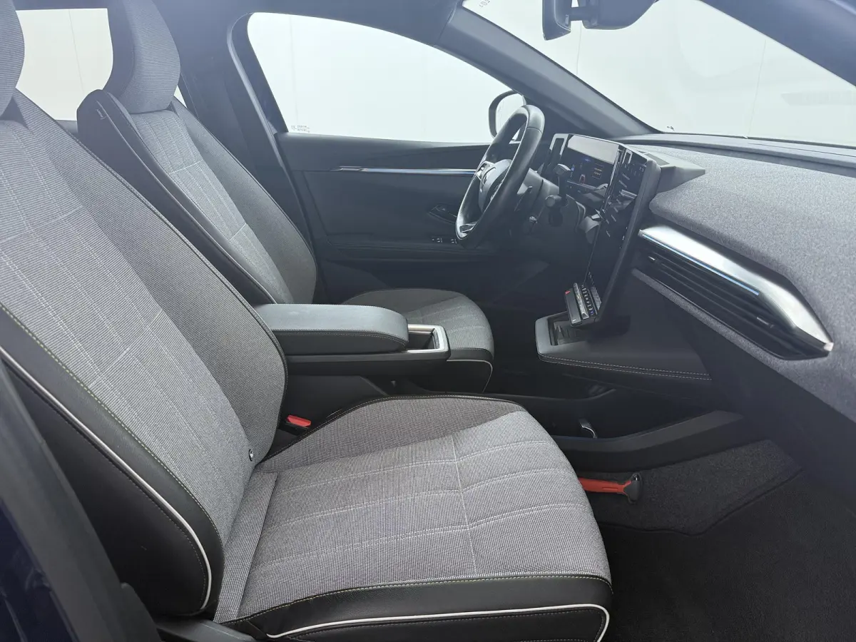 techno EV60 220pk optimum charge | Advanced Drive Assist | Trekhaak |