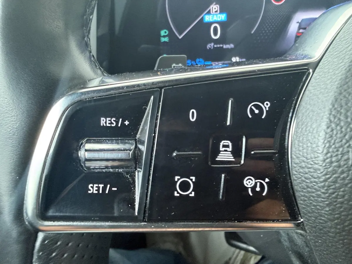 techno EV60 220pk optimum charge | Advanced Drive Assist | Trekhaak |
