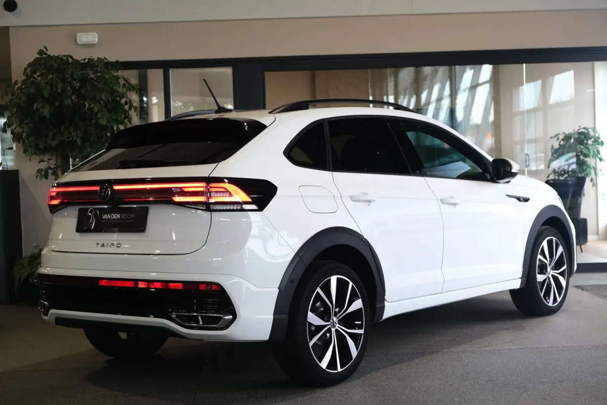 1.0 TSI 2x R-Line DSG IQ Matrix Led Keyless ACC Navi Cam Stoelverwarming
