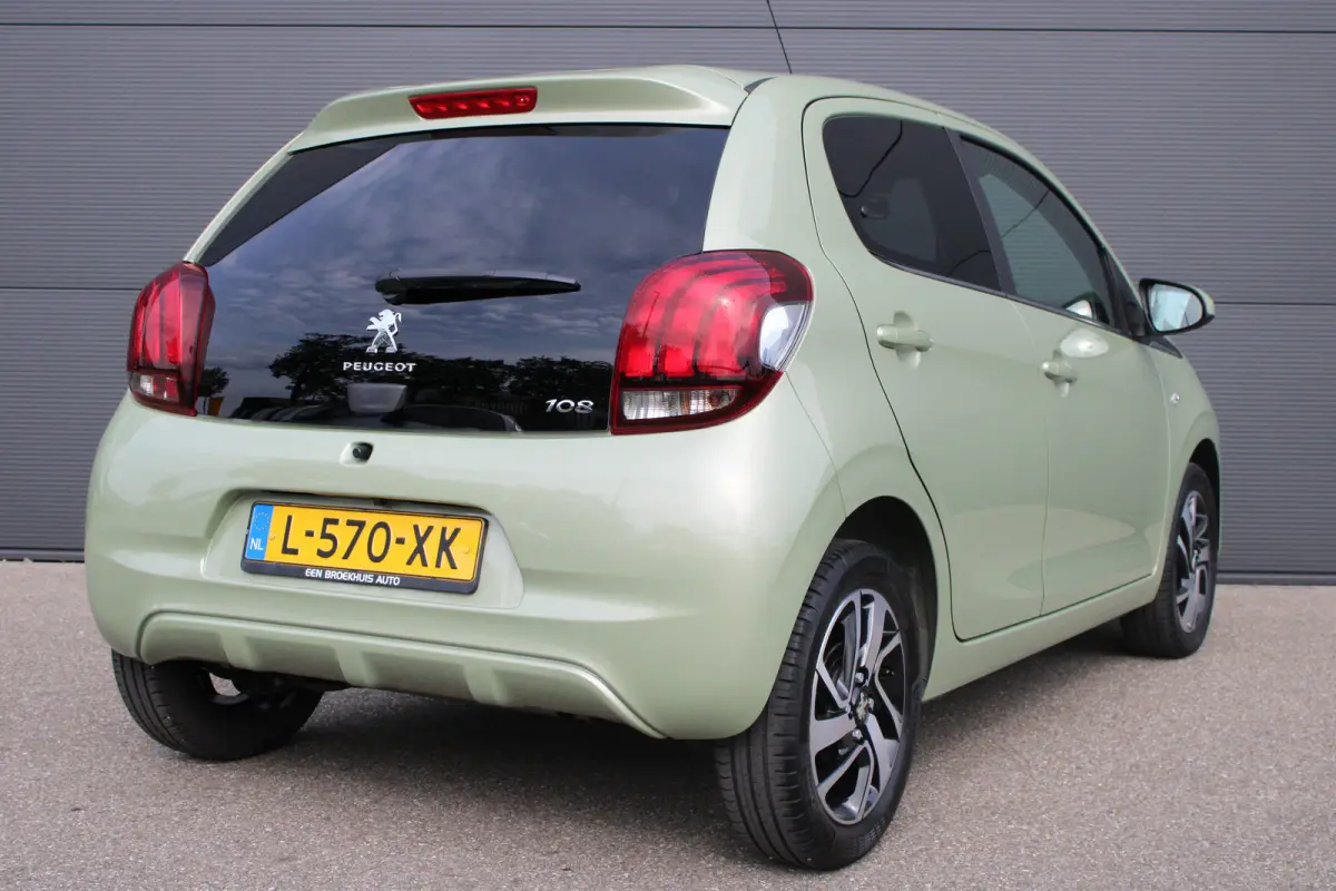 1.0 e-VTi Allure | Navi by app | Apple carplay | Camera | LED | Mistlampen | NL auto | 15.000km |