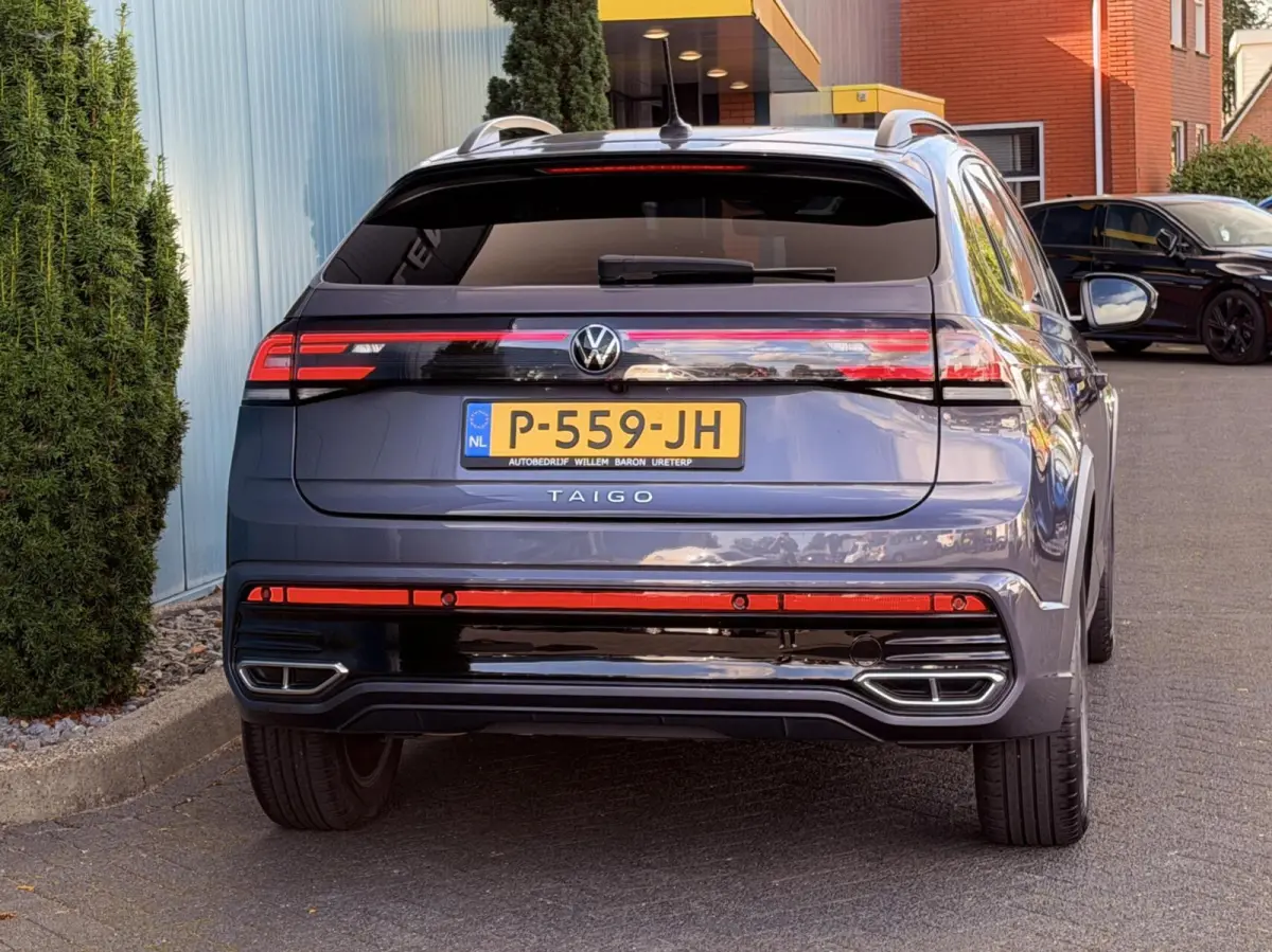 1.0 TSI 110PK! DSG AUT. R-Line CAM | ADAPT.CRUISE | STOELVERW. | CARPLAY | KEYLESS | NAV | LED