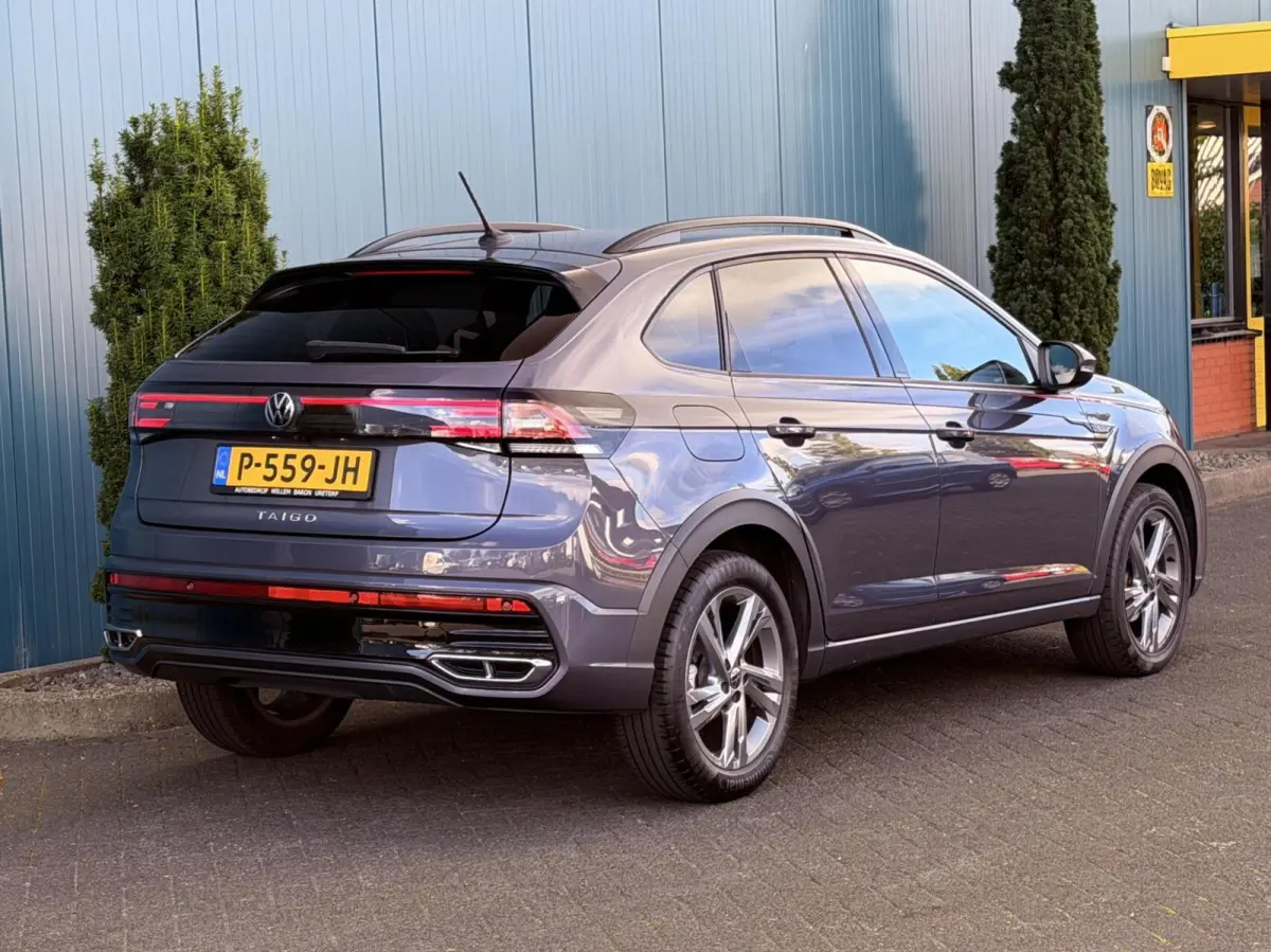 1.0 TSI 110PK! DSG AUT. R-Line CAM | ADAPT.CRUISE | STOELVERW. | CARPLAY | KEYLESS | NAV | LED
