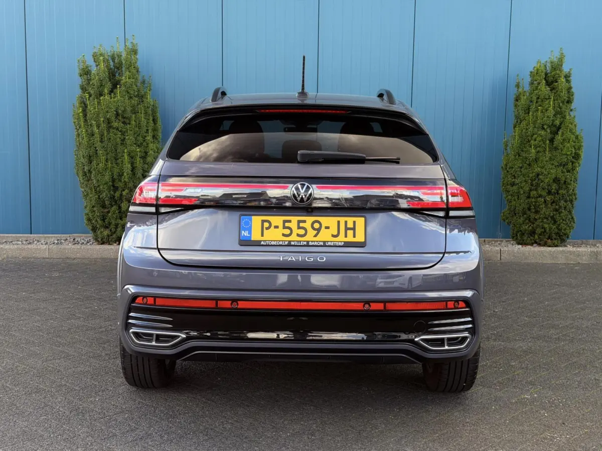 1.0 TSI 110PK! DSG AUT. R-Line CAM | ADAPT.CRUISE | STOELVERW. | CARPLAY | KEYLESS | NAV | LED