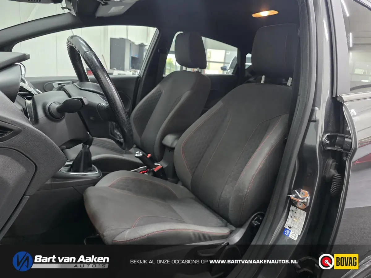 1.0 EcoBoost ST-Line 5DRS Navigatie Pdc