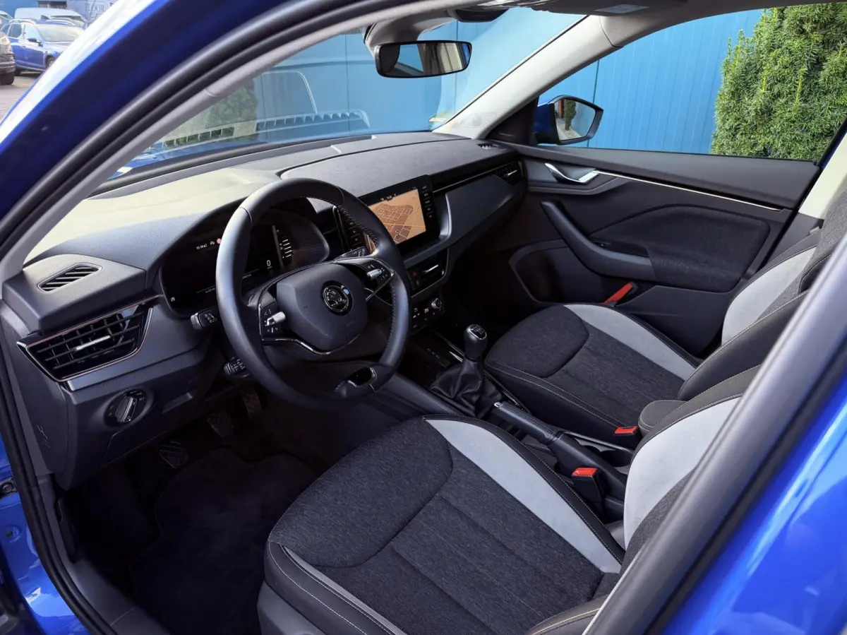 1.0 TSI 110PK Business Edition | CARPLAY | CAM | NAV | PDC | LED | DIGI.DASH | STOELVERW. 1'EIG