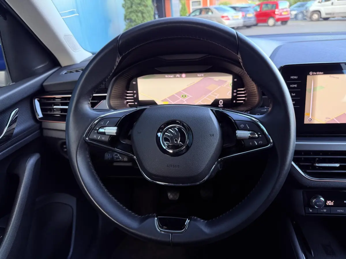 1.0 TSI 110PK Business Edition | CARPLAY | CAM | NAV | PDC | LED | DIGI.DASH | STOELVERW. 1'EIG