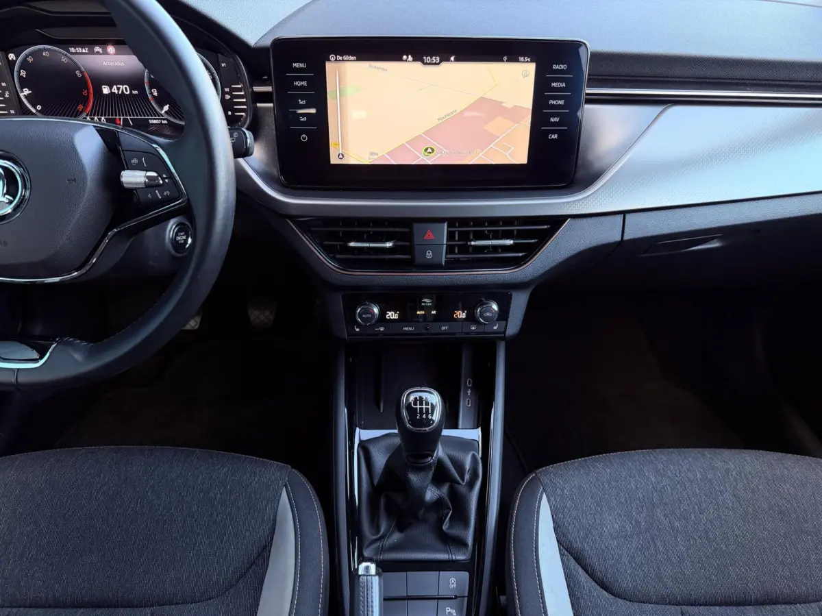 1.0 TSI 110PK Business Edition | CARPLAY | CAM | NAV | PDC | LED | DIGI.DASH | STOELVERW. 1'EIG