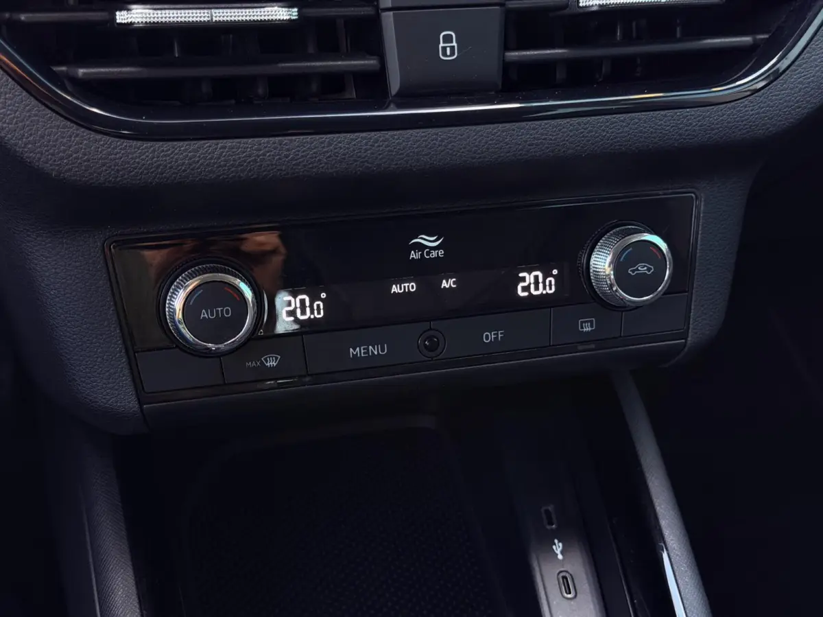 1.0 TSI Ambition TREKH. | CARPLAY | CRUISE | DIGI.DASHB | NAV | LED | PDC
