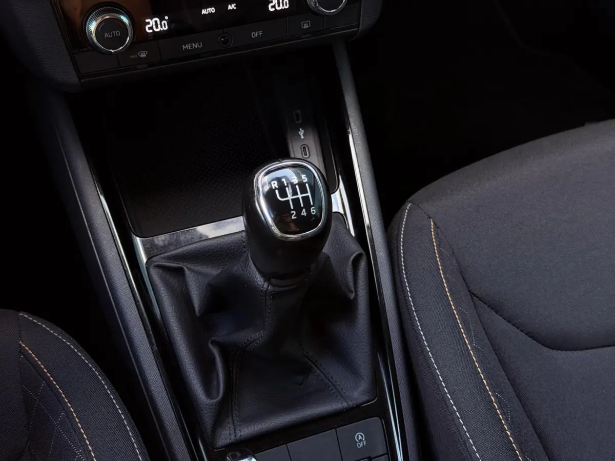 1.0 TSI Ambition TREKH. | CARPLAY | CRUISE | DIGI.DASHB | NAV | LED | PDC