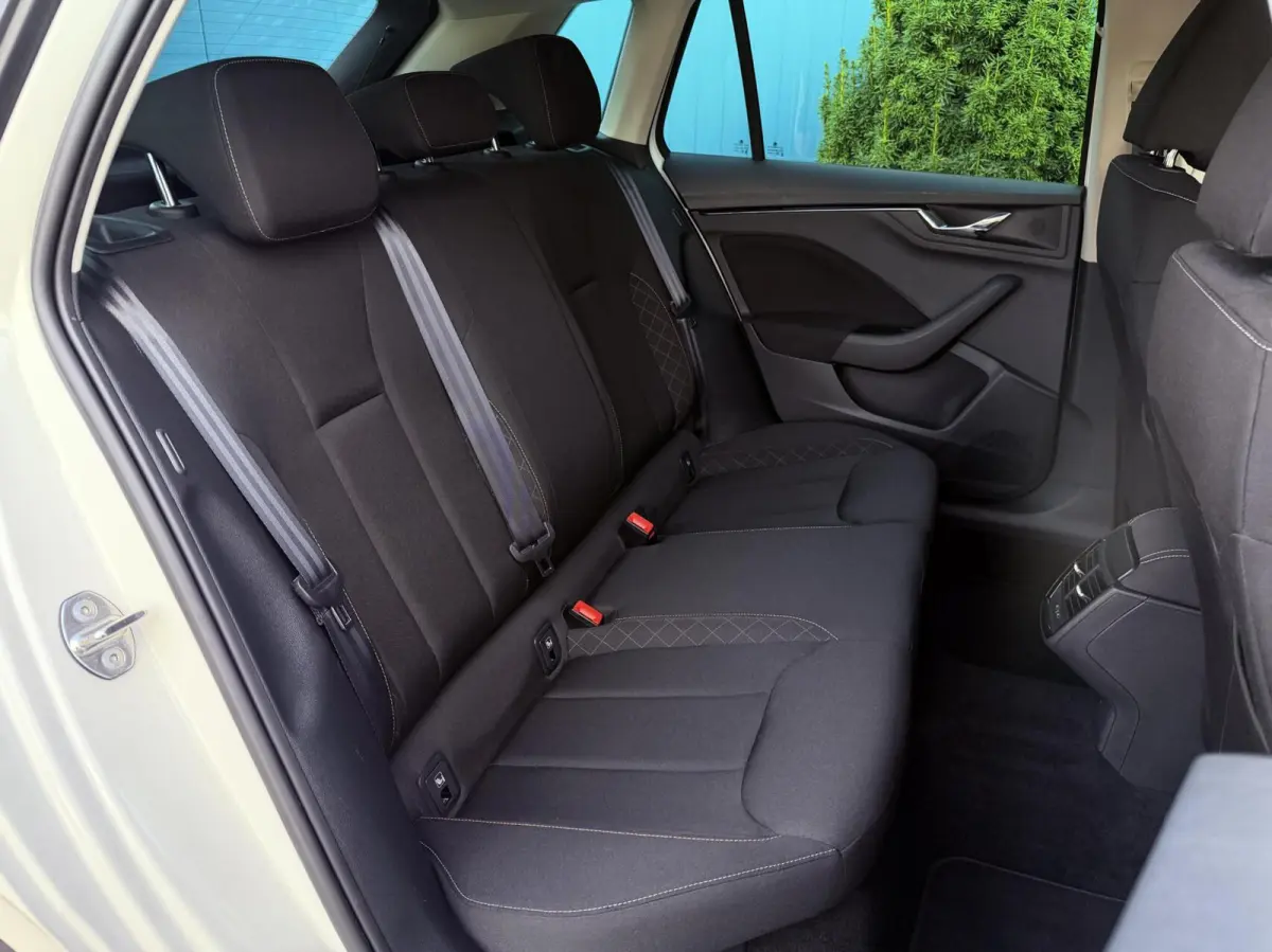1.0 TSI Ambition TREKH. | CARPLAY | CRUISE | DIGI.DASHB | NAV | LED | PDC