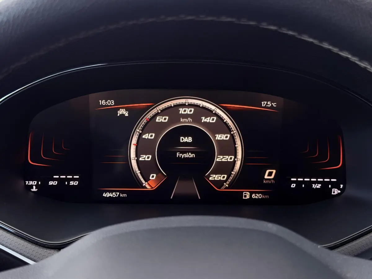 1.0 EcoTSI Style CARPLAY | CRUISE | PDC | CLIMA | LED | 1'EIG