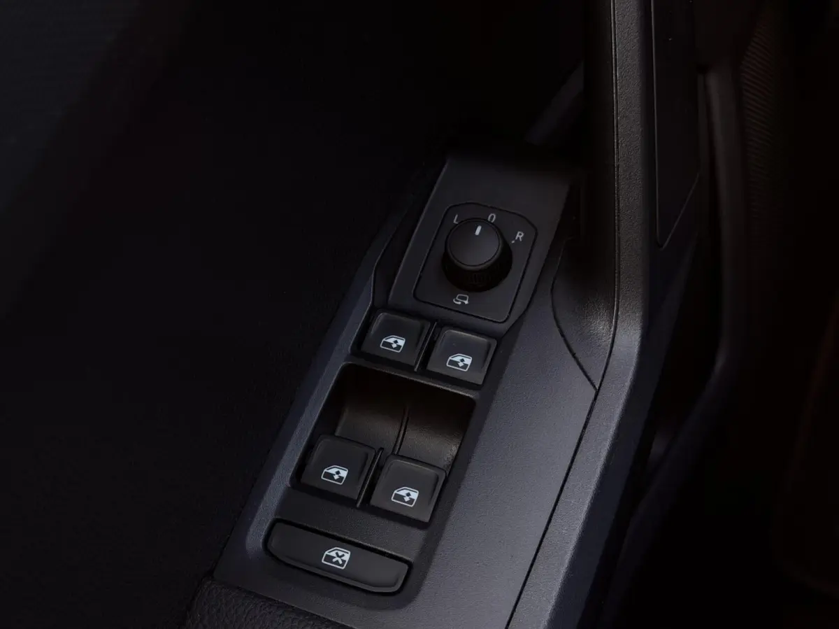 1.0 EcoTSI Style CARPLAY | CRUISE | PDC | CLIMA | LED | 1'EIG