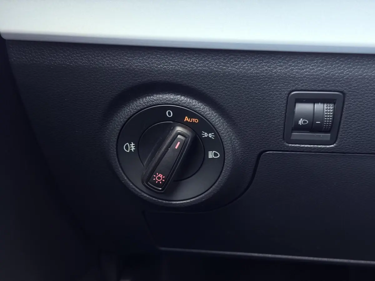 1.0 EcoTSI Style CARPLAY | CRUISE | PDC | CLIMA | LED | 1'EIG
