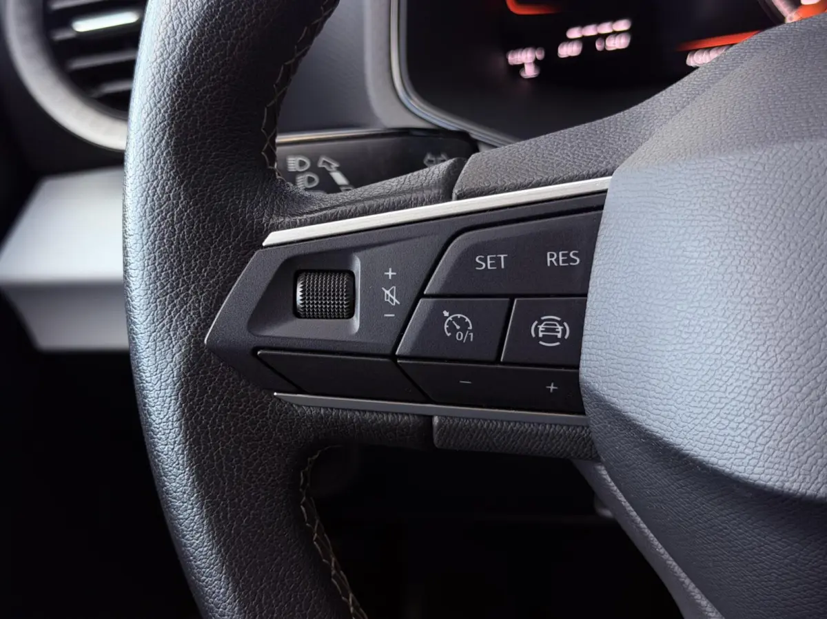1.0 EcoTSI Style CARPLAY | CRUISE | PDC | CLIMA | LED | 1'EIG