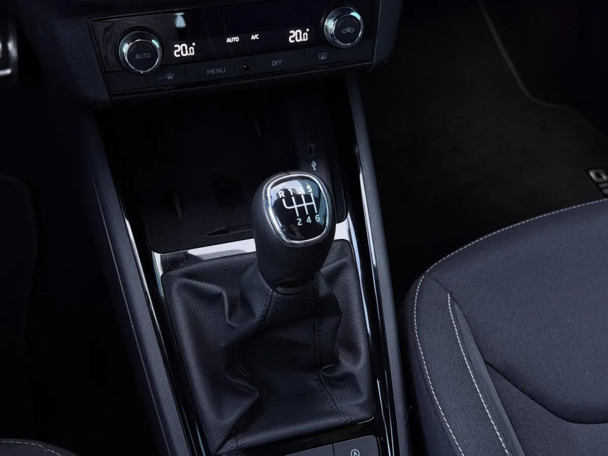 1.0 TSI Sport Business NAV.VIA.APP | CRUISE | DAB | LED | PDC | 18'LMV | 1'EIG | NAP