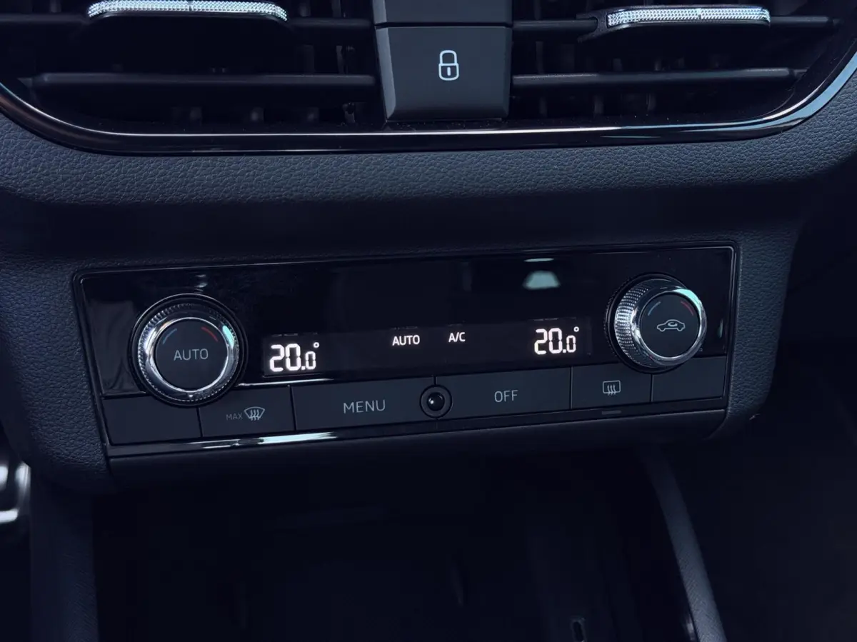 1.0 TSI Sport Business NAV.VIA.APP | CRUISE | DAB | LED | PDC | 18'LMV | 1'EIG | NAP