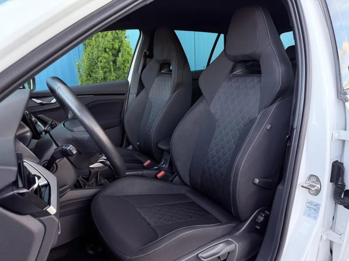 1.0 TSI Sport Business NAV.VIA.APP | CRUISE | DAB | LED | PDC | 18'LMV | 1'EIG | NAP