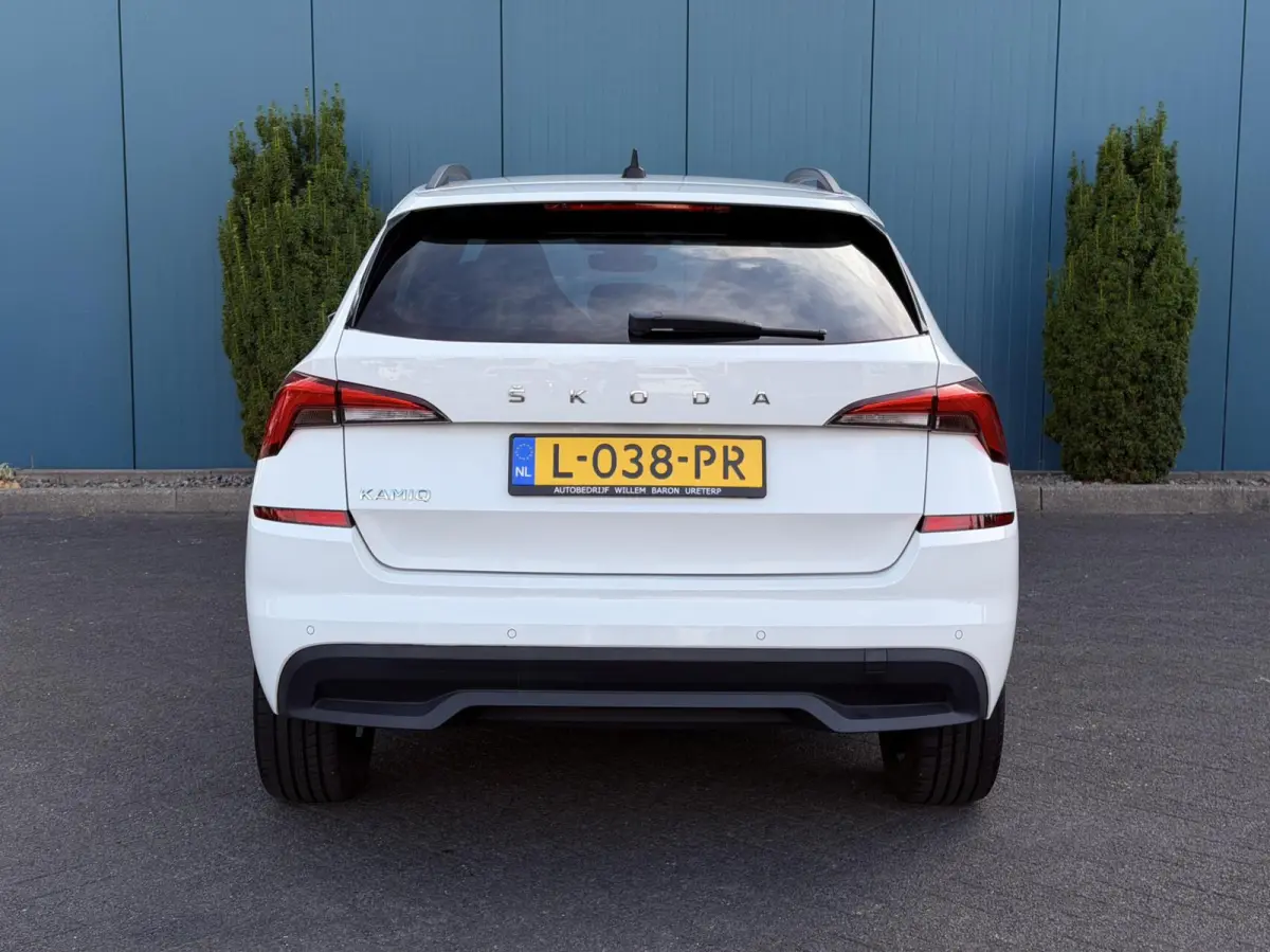 1.0 TSI Sport Business NAV.VIA.APP | CRUISE | DAB | LED | PDC | 18'LMV | 1'EIG | NAP