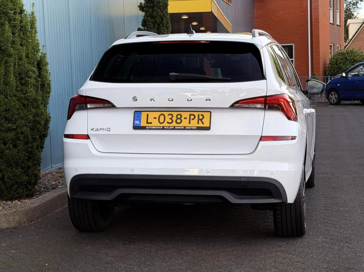 1.0 TSI Sport Business NAV.VIA.APP | CRUISE | DAB | LED | PDC | 18'LMV | 1'EIG | NAP