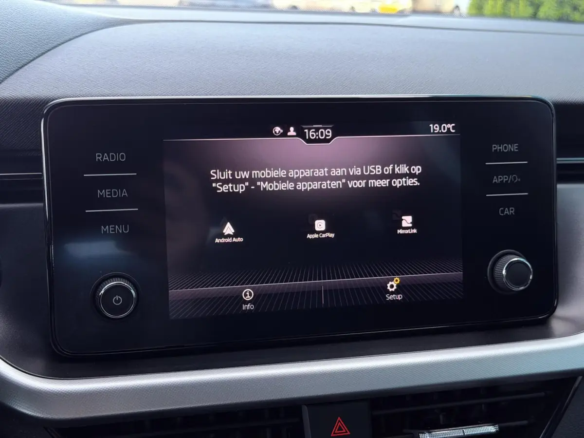 1.0 TSI Sport Business NAV.VIA.APP | CRUISE | DAB | LED | PDC | 18'LMV | 1'EIG | NAP