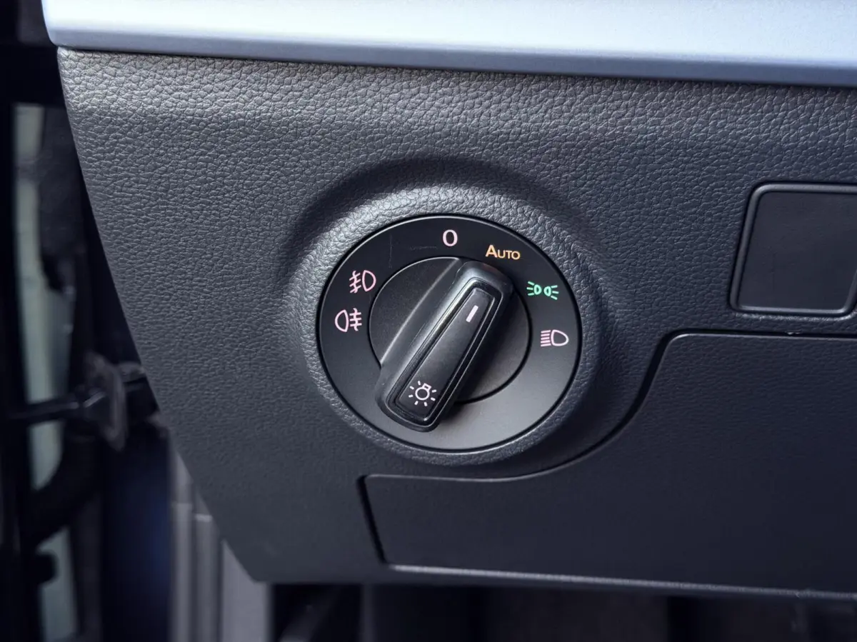 1.0 EcoTSI FR | CARPLAY | CRUISE | PDC | LED | 17'LMV | NAP | 1'EIG