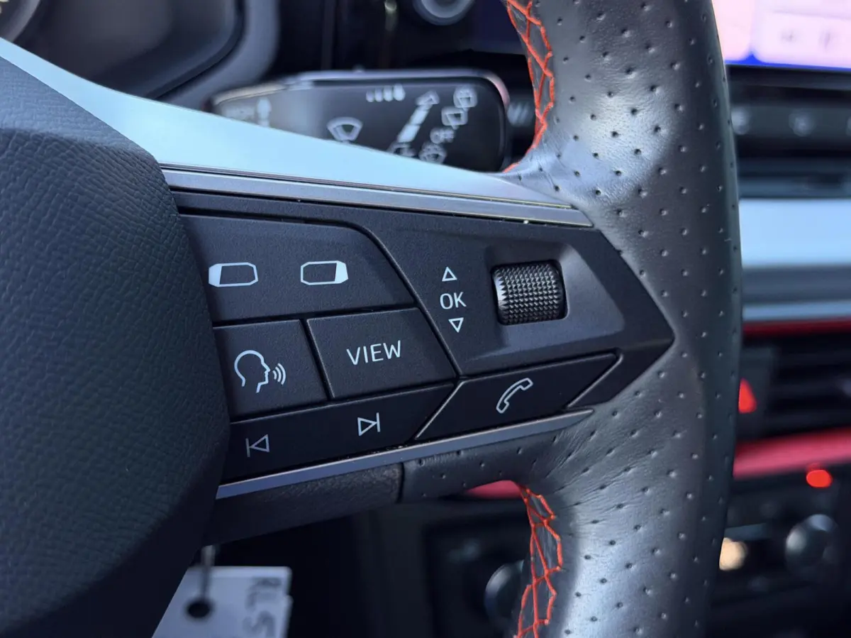 1.0 EcoTSI FR | CARPLAY | CRUISE | PDC | LED | 17'LMV | NAP | 1'EIG