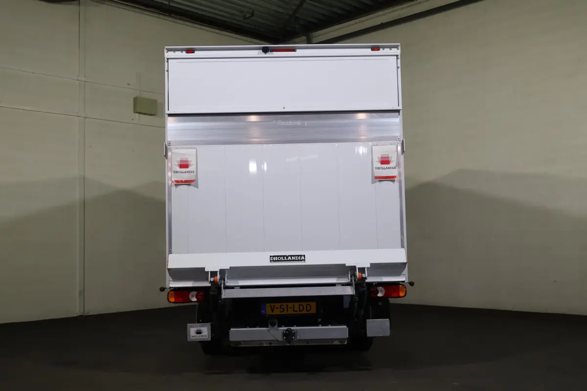 2.0 dCi 150pk Bakwagen met Laadklep Trekhaak