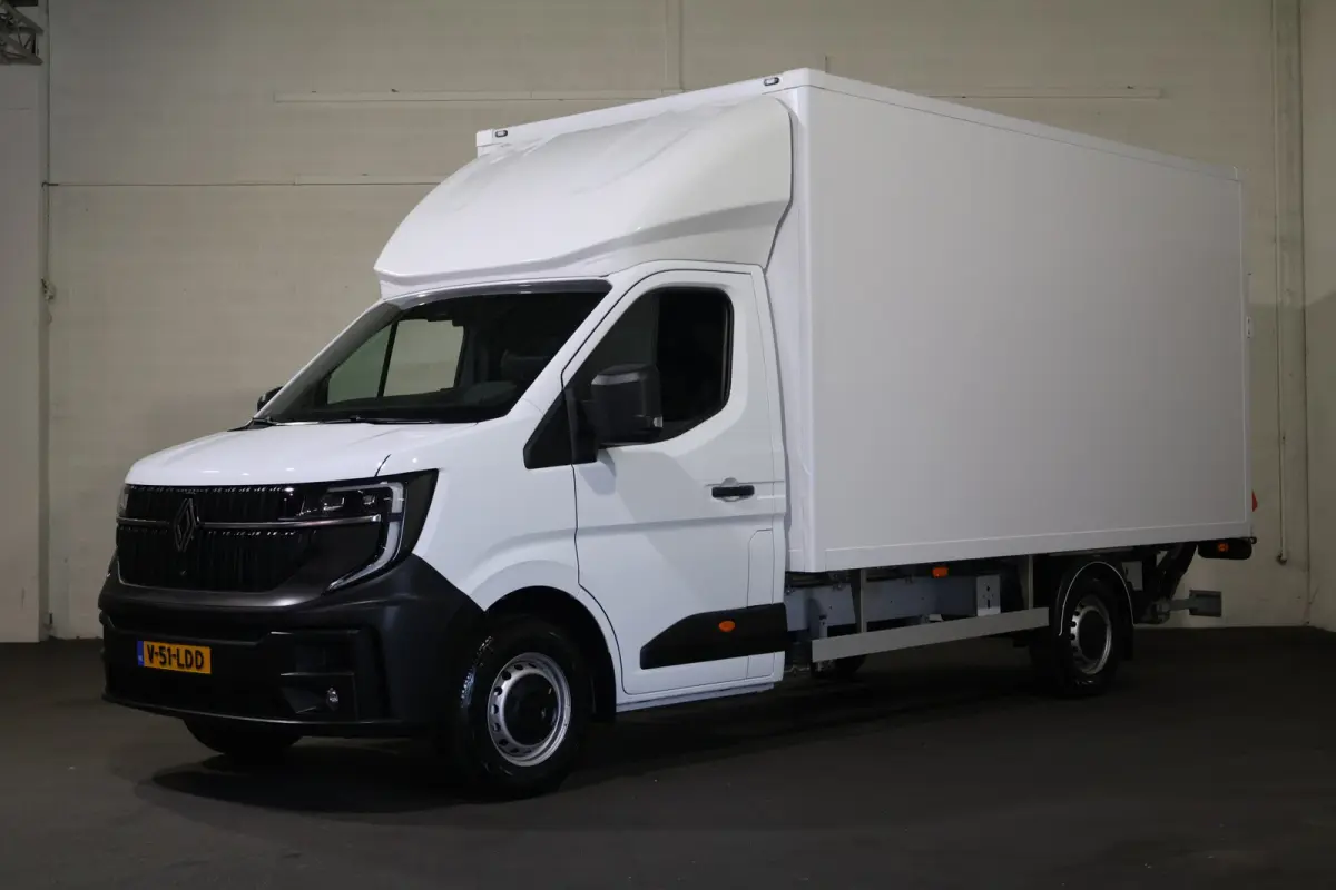 2.0 dCi 150pk Bakwagen met Laadklep Trekhaak