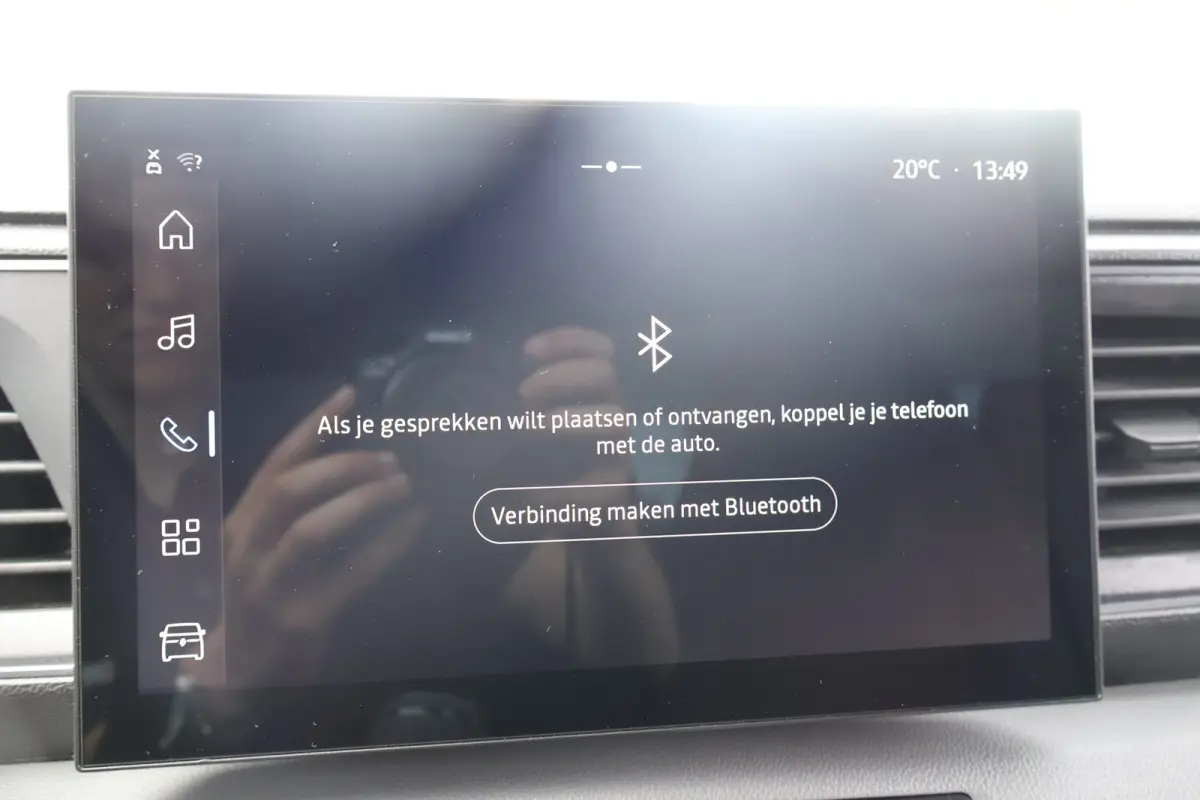 2.0 dCi 150pk Bakwagen met Laadklep Trekhaak