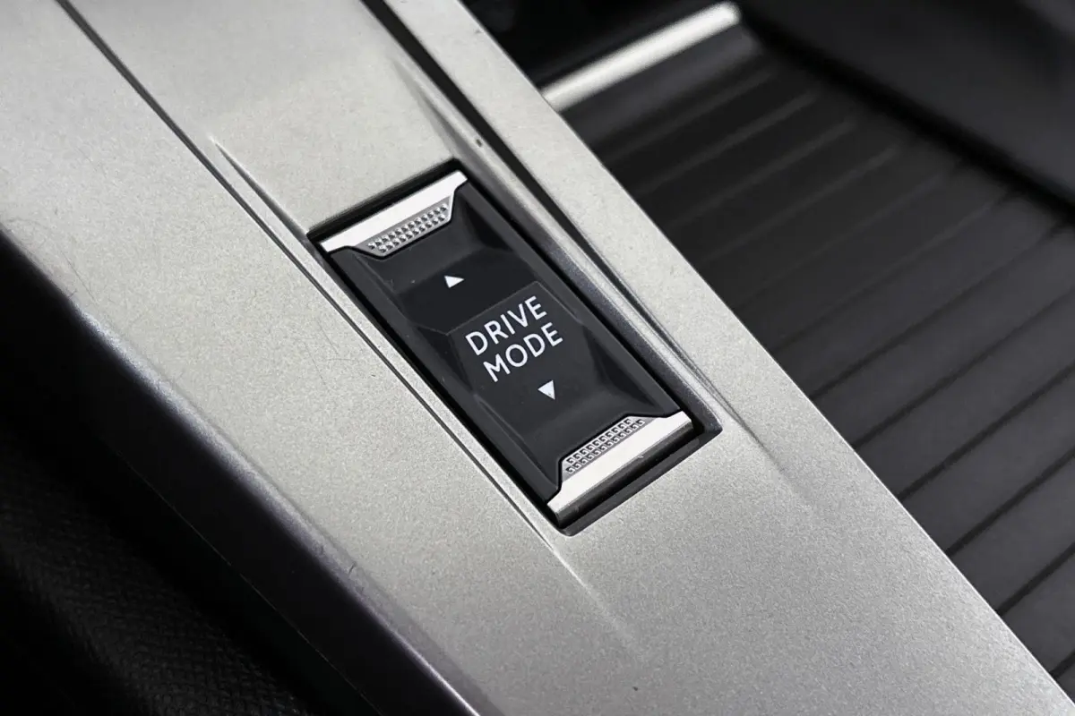 1.2 Hybrid 145 e-DCS6 Allure Automaat Camera Apple CarPlay Keyless