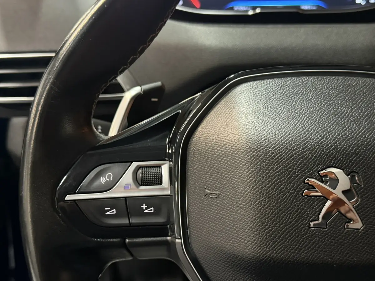 1.2 Allure 130PK Automaat Garantie|Nieuwe Distributieriem|Camera|Digital|CarPlay|Navigatie|Lane Assist Rijklaar