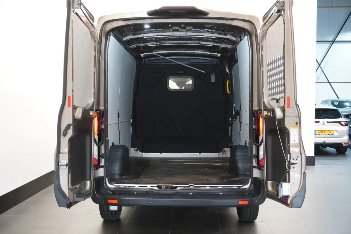 2.0 TDCI 185PK L2H2 EURO 6 - Airco - Navi - Stoelverw. - €16.900,- Excl.