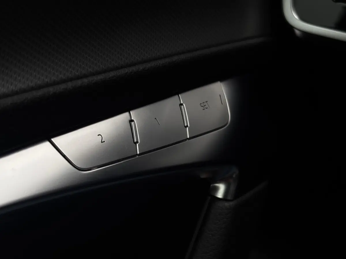 50 TFSI e quattro Advanced edition VOL! | 300PK | Goed onderH | AchterCam | Carplay | StoelverW| mem seats | etc
