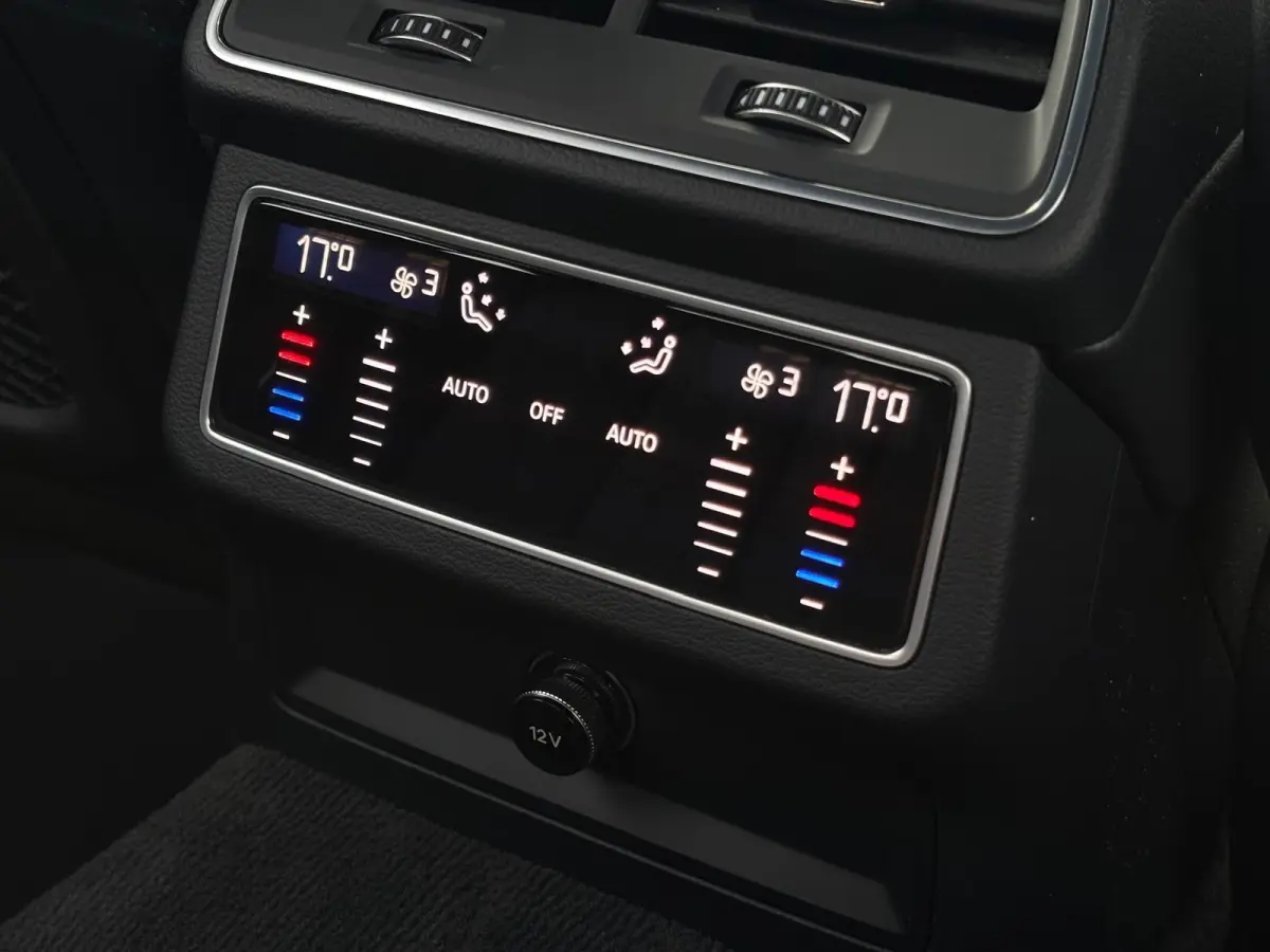 50 TFSI e quattro Advanced edition VOL! | 300PK | Goed onderH | AchterCam | Carplay | StoelverW| mem seats | etc