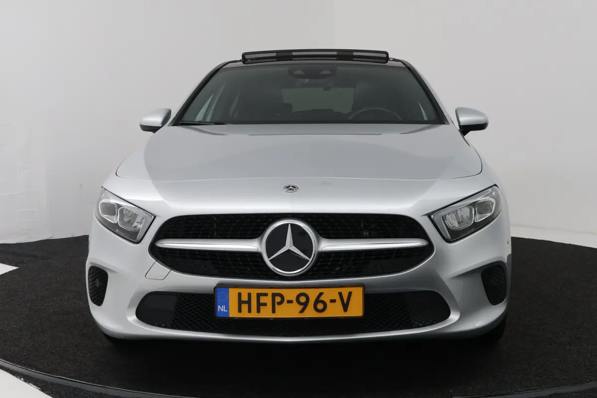 250 e Business Solution AMG Limited (PANORAMADAK, SFEERVERLICHTING, BURMEISTER, CAMERA, SFEERVERLICHTING, STOELVERWARMING)