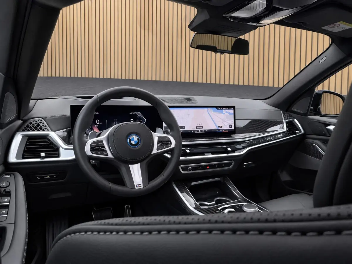 xDrive50e |M-Stoelen |Pano |Carbon int. |Head-Up |360° |Harman/Kardon