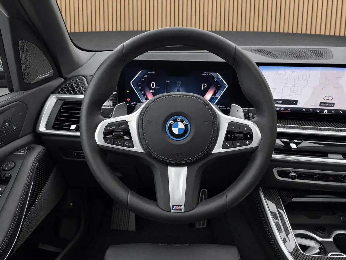 xDrive50e |M-Stoelen |Pano |Carbon int. |Head-Up |360° |Harman/Kardon