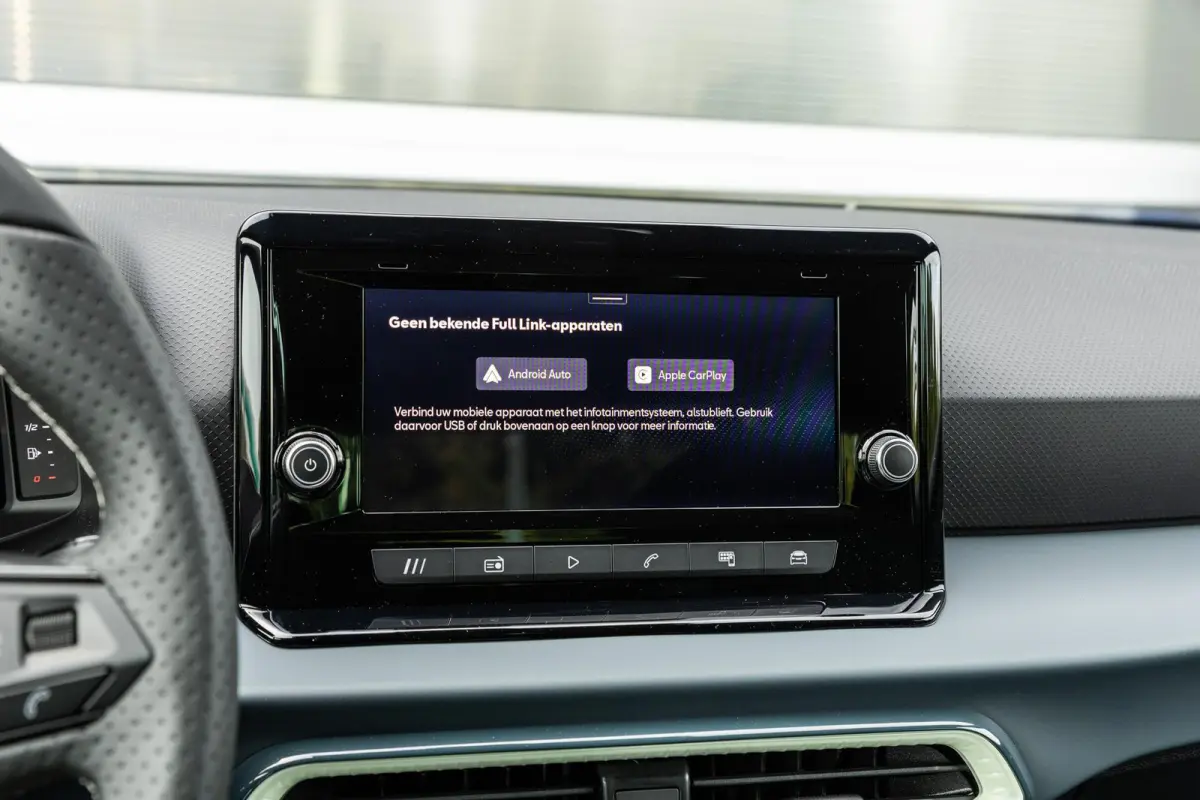 1.0 EcoTSI 95pk Style Business Connect | Achteruitrijcamera | Parkeersensoren