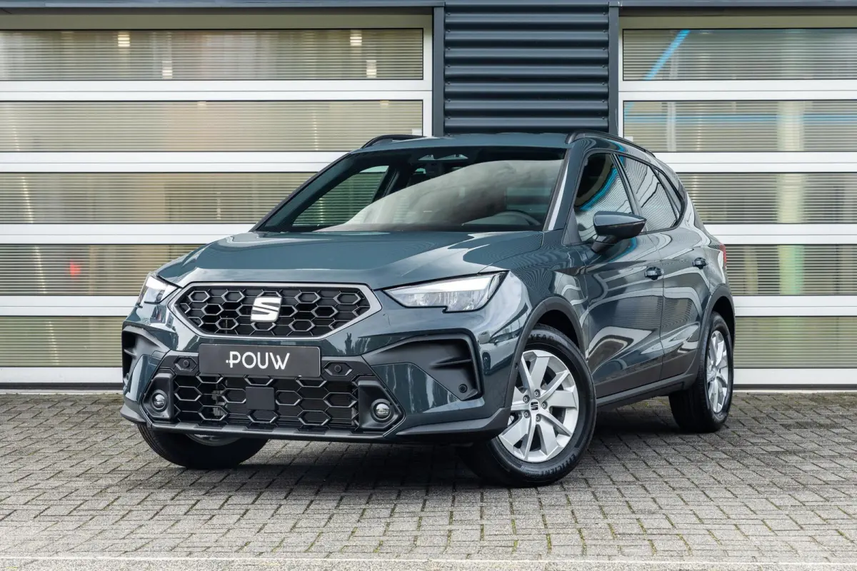 1.0 EcoTSI 95pk Style Business Connect | Achteruitrijcamera | Parkeersensoren
