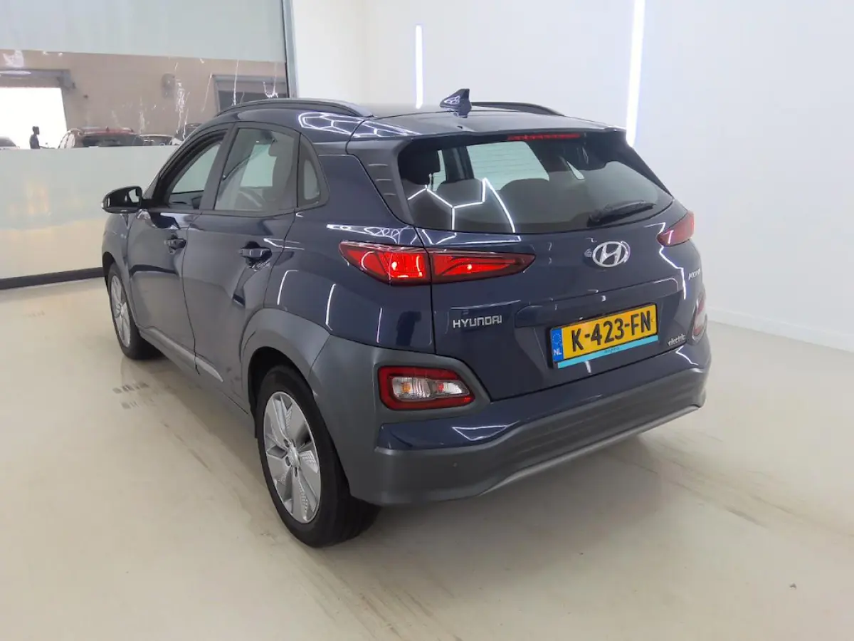 EV Comfort 64 kWh SOH100% WARMTEPOMP FASE 3 ORG NL|CARPLAY|CAMERA|ADAPT.CRUISE|LANE ASSIST|PARKING.SEN|KEYLESS ENTRY|