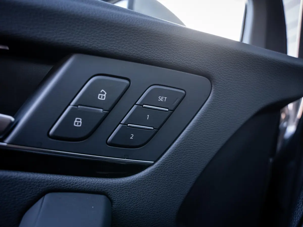55 TFSI e S edition Competition - Luchtvering l Pano l B&O l Memory