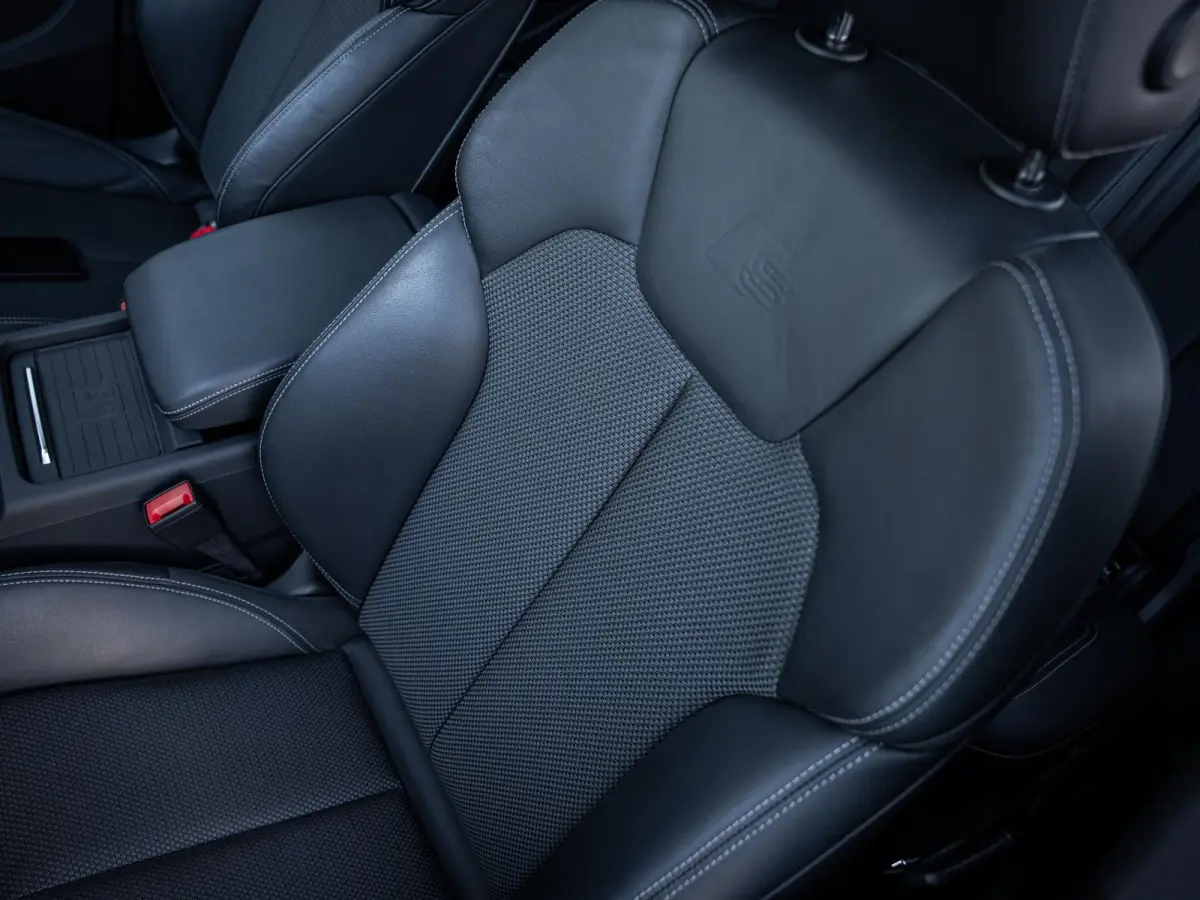 55 TFSI e S edition Competition - Luchtvering l Pano l B&O l Memory