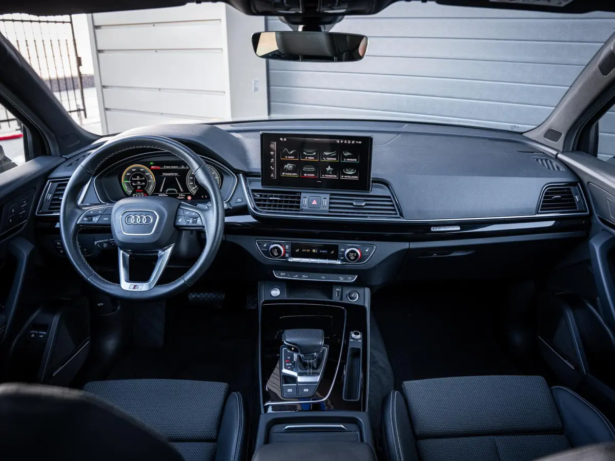 55 TFSI e S edition Competition - Luchtvering l Pano l B&O l Memory