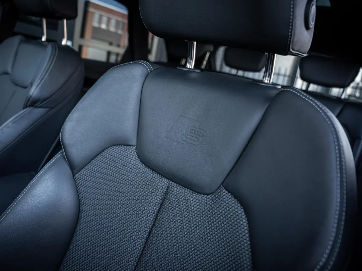 55 TFSI e S edition Competition - Luchtvering l Pano l B&O l Memory