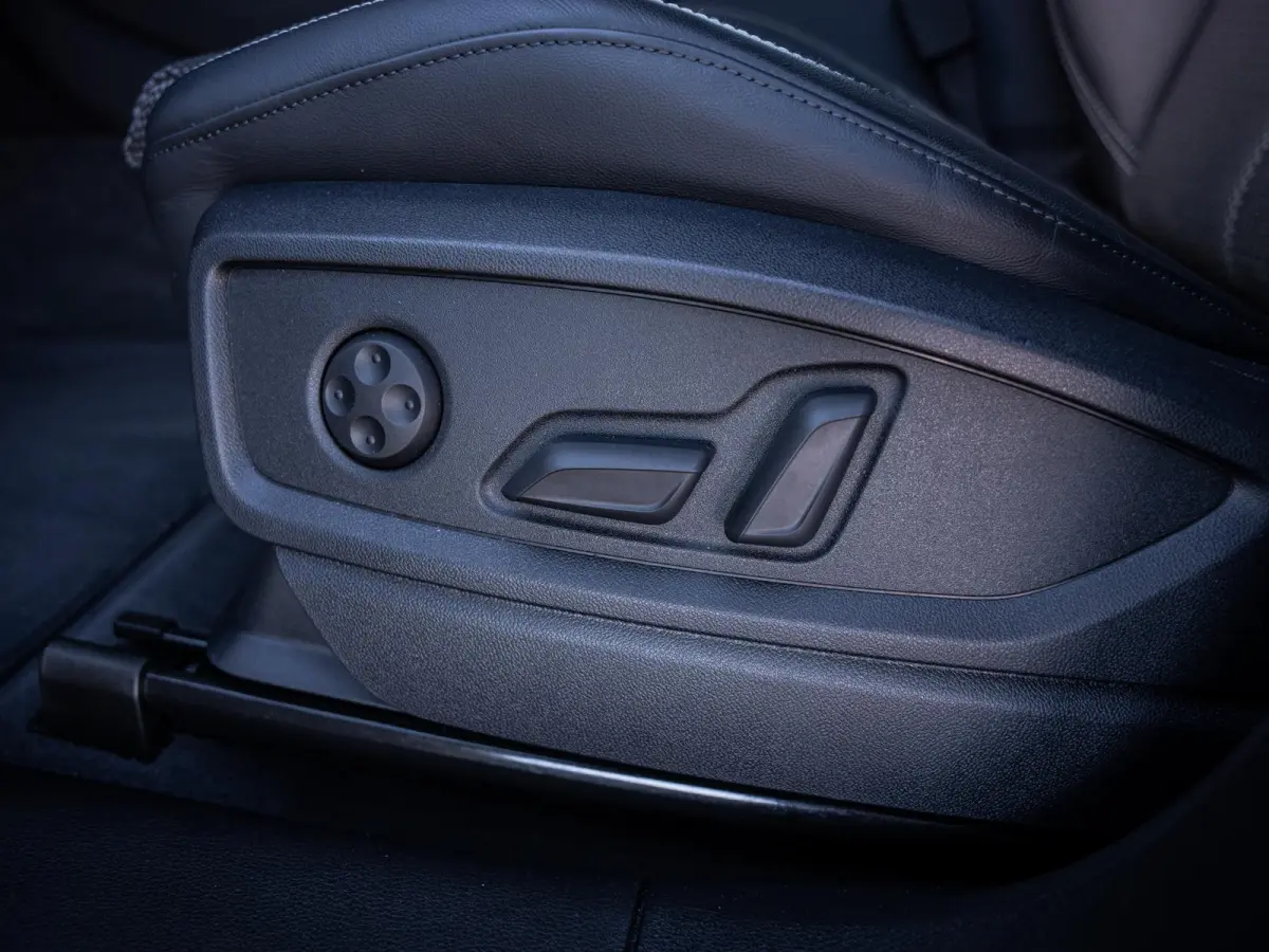 55 TFSI e S edition Competition - Luchtvering l Pano l B&O l Memory
