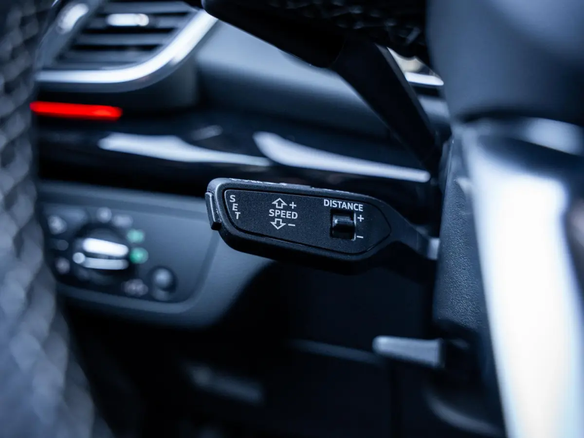 55 TFSI e S edition Competition - Luchtvering l Pano l B&O l Memory