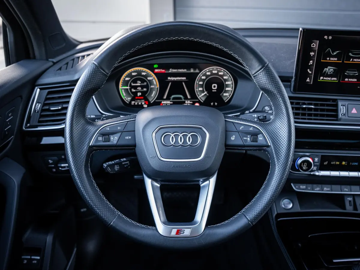 55 TFSI e S edition Competition - Luchtvering l Pano l B&O l Memory